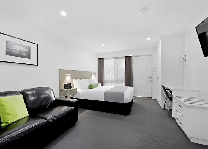 Hamilton Lonsdale Motel