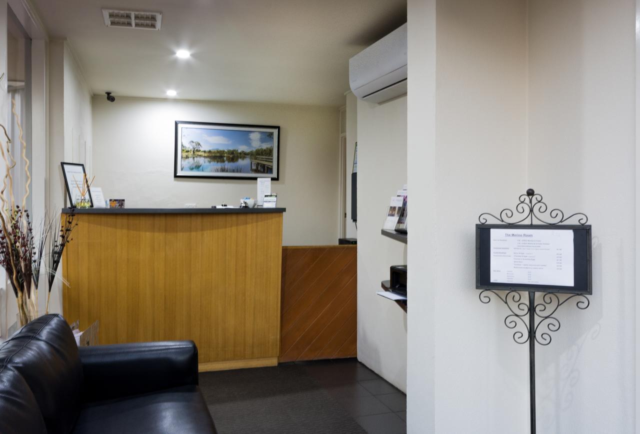 Lonsdale Motel
